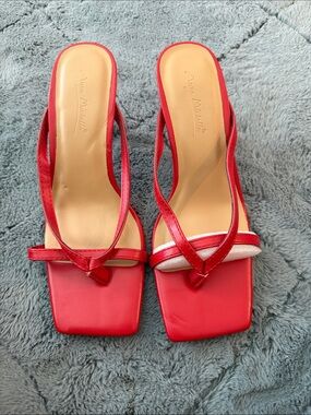 Anne Michelle Red Square-Toe Thong Slide Sandals